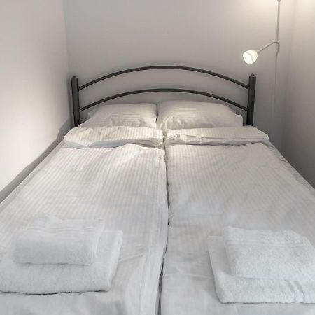Apartament Szarych Szeregow 46A/1 Kattowitz Exterior foto