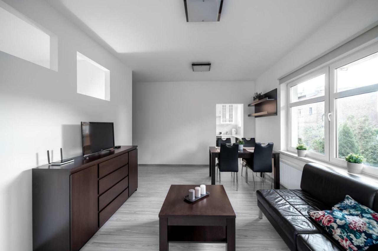Apartament Szarych Szeregow 46A/1 Kattowitz Exterior foto